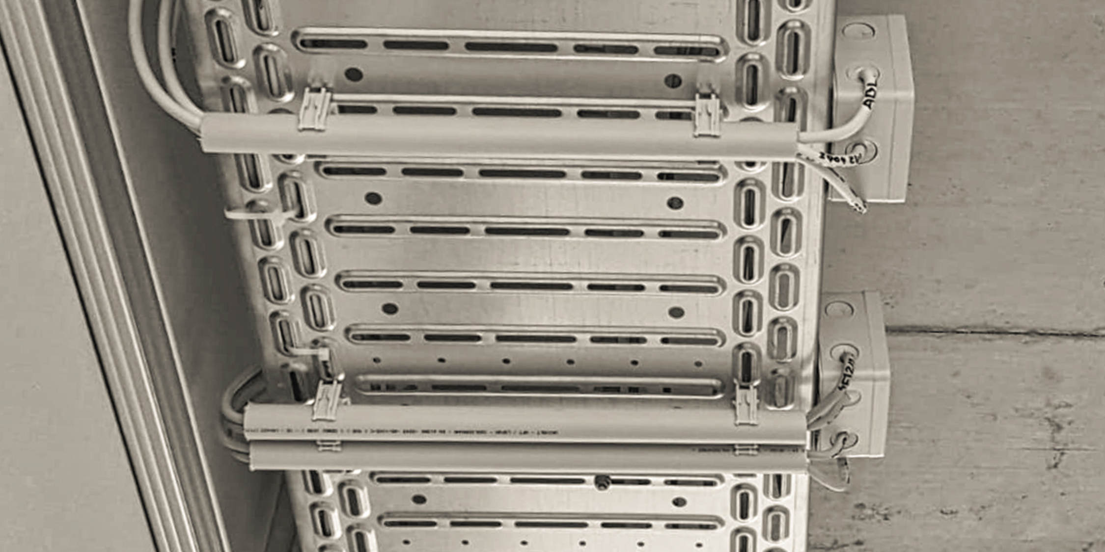 Euro twist-on connection